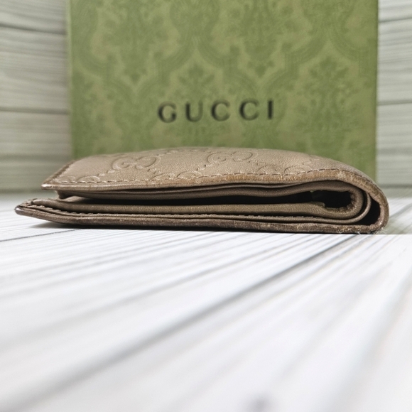 Gucci Leather Monogram Bi Fold Wallet in Beige and Silver - Picture 3 of 15